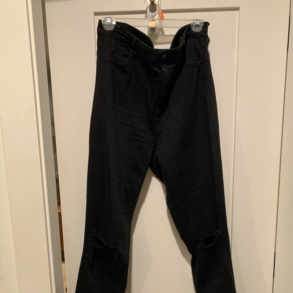 American eagle high rise stretch Jean with ripped knees, size 32
